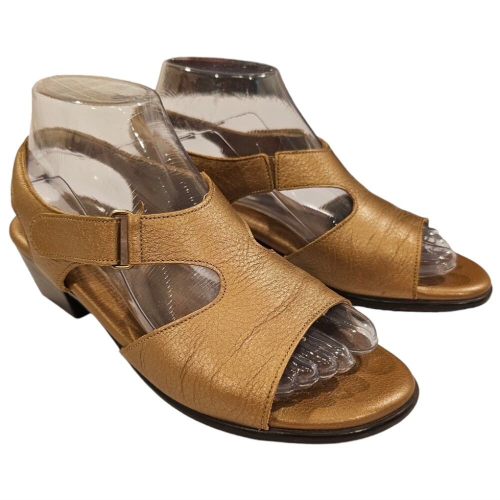 SAS Suntimer Leather Heels Strap Sandals Tri-Pad Comfort Gold US7.5 Medium